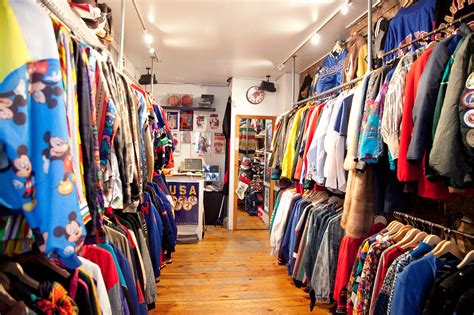 vintage 80s clothing stores.